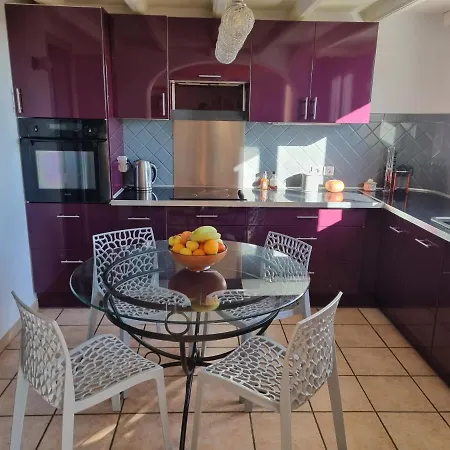 207 Super Villa Avec Piscine